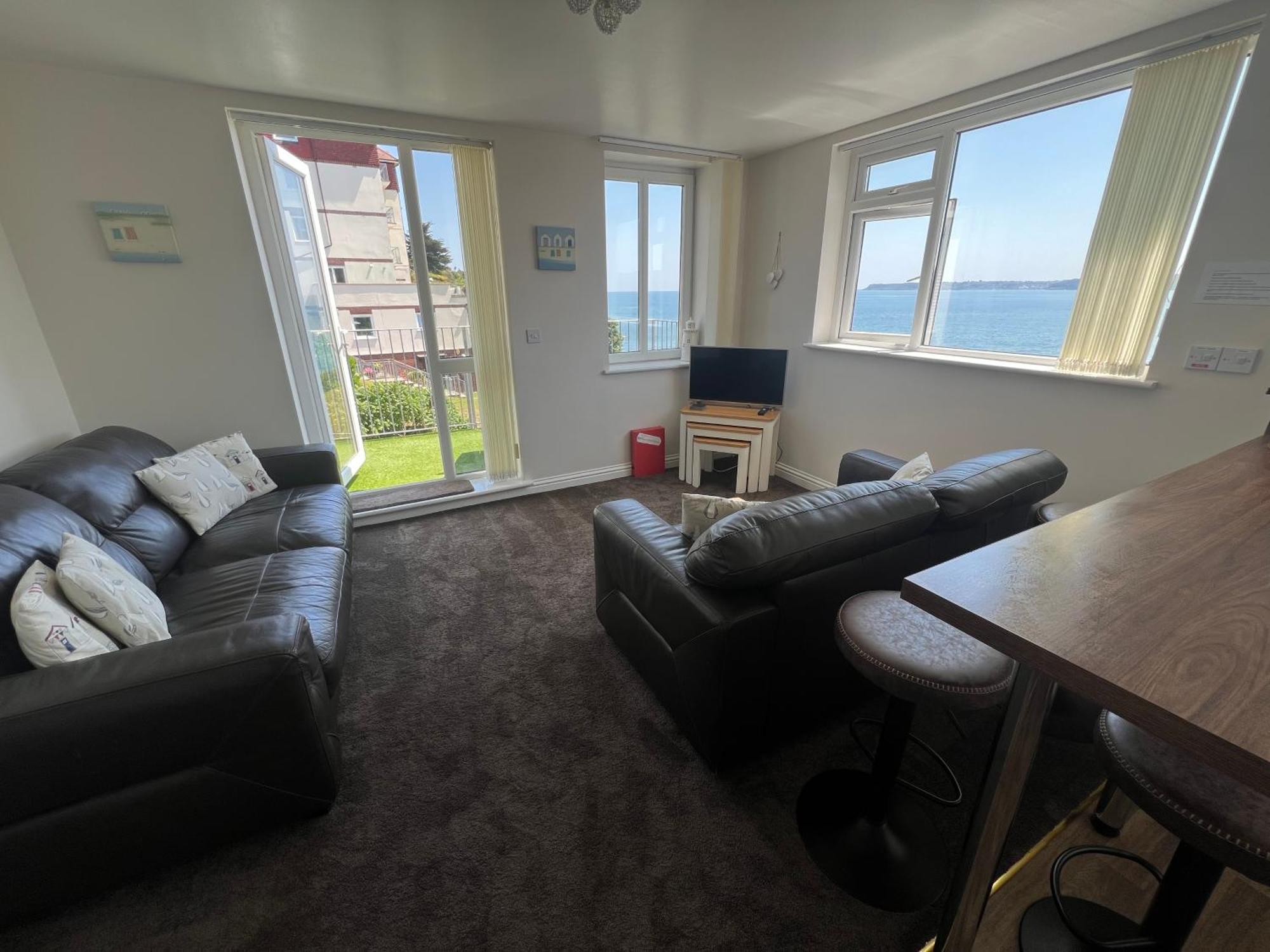 Vista Apartments, Goodrington Beach, *